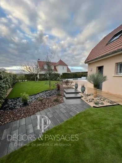 Décors & Paysages - Cote jardin - Jardin avec pelouse