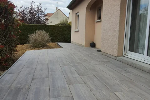 Décors & Paysages - Cours et Terrasse - grandes dalles horizontales