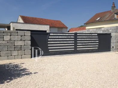 Décors & Paysages - Portail et Clotures - portail semi ouvert